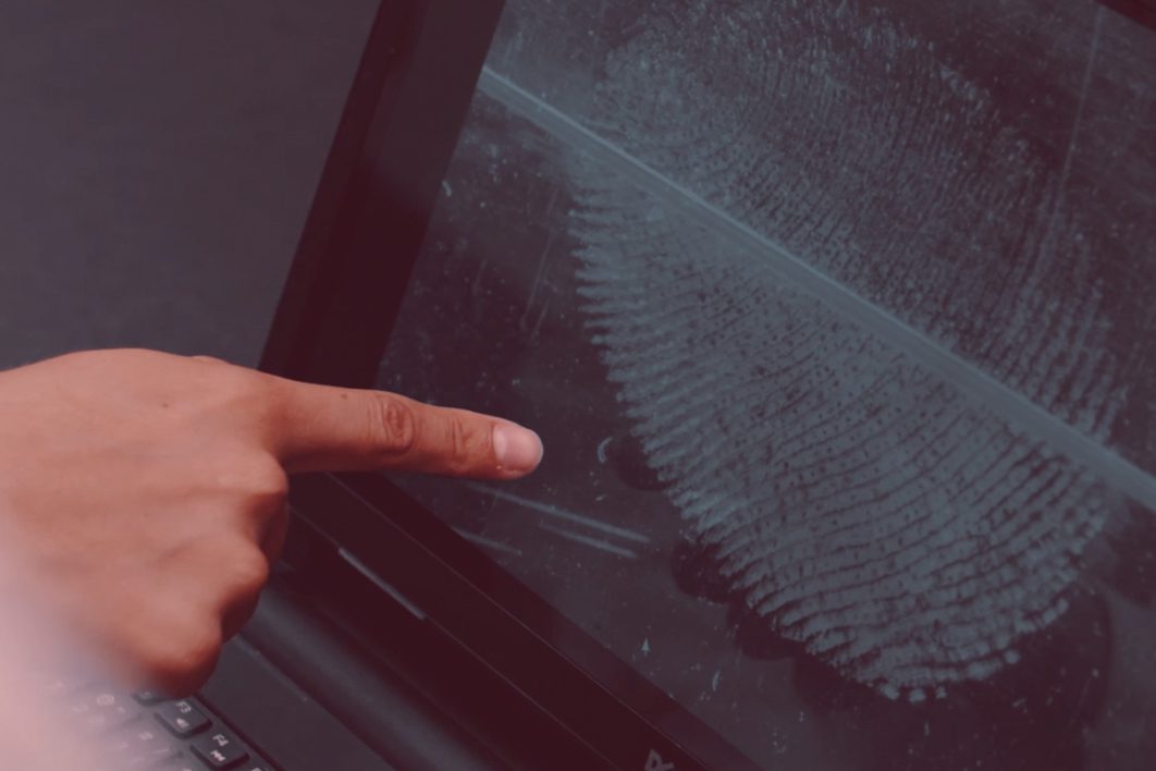 [VIDEO] Des chercheurs québécois font parler les empreintes digitales