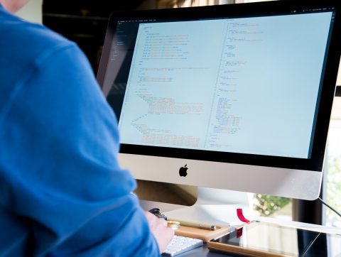 1,2 million de dollars à Deloitte pour soutenir la création d’emplois en TI