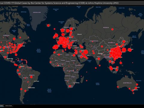 ÉDITO: RESTEZ CHEZ VOUS – LA TECH, LES DATAS ET L&rsquo;IA À LA RESCOUSSE!