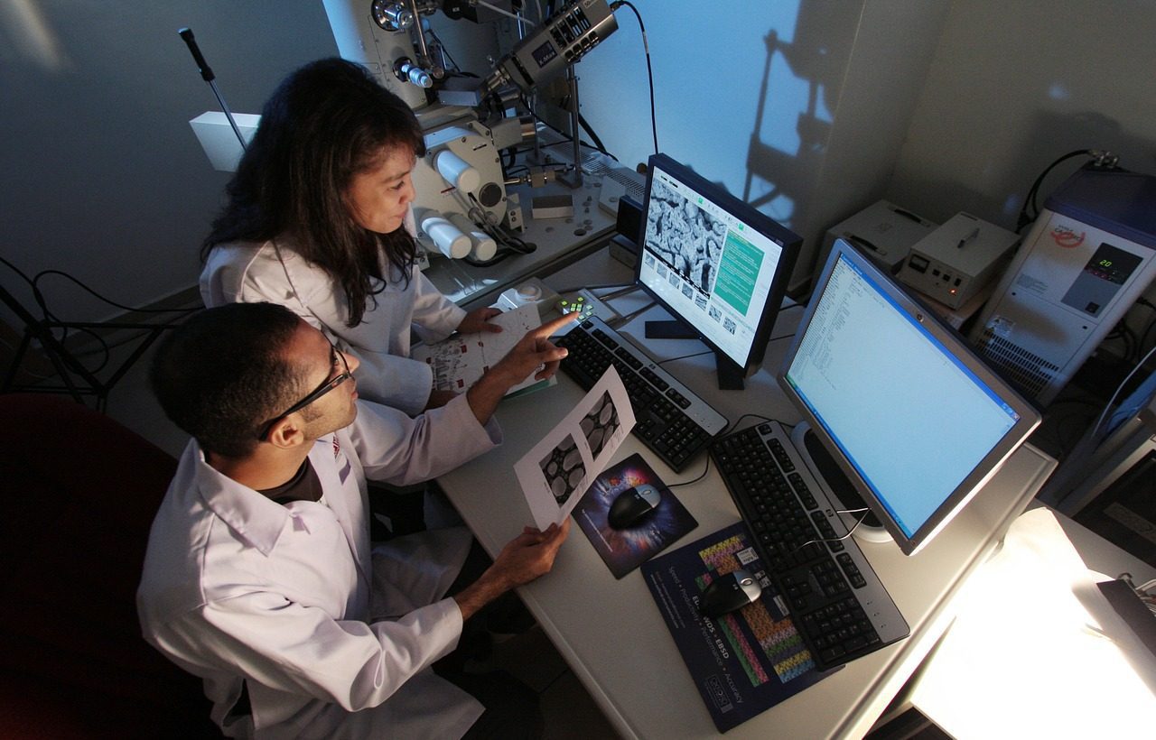 COVID-19 : LA COMMUNAUTE SCIENTIFIQUE S&rsquo;ORGANISE