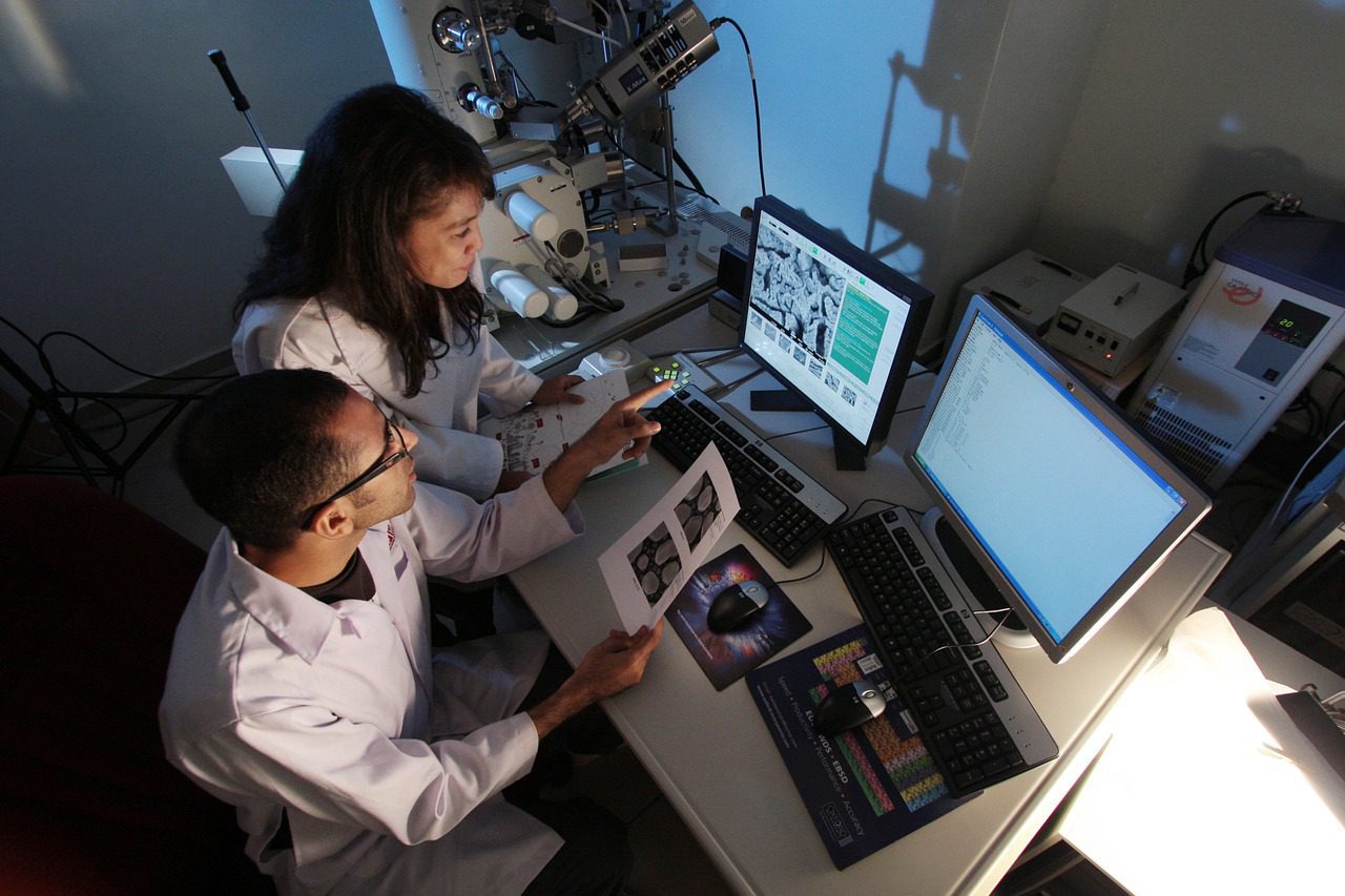 COVID-19 : LA COMMUNAUTE SCIENTIFIQUE S&rsquo;ORGANISE