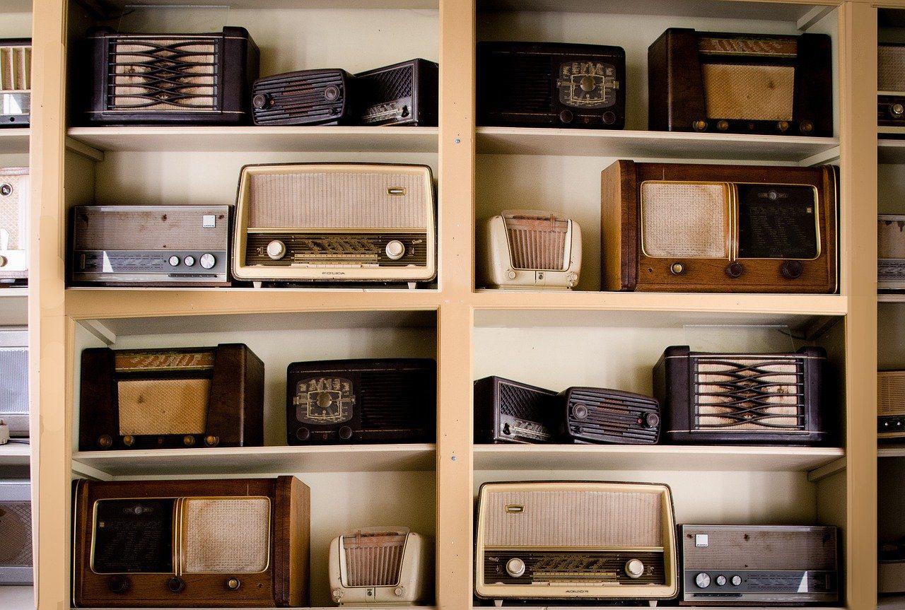 L&rsquo;ÉTS CÉLÈBRE 100 ANS DE RADIO