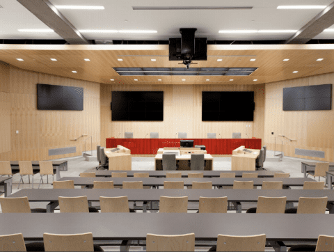 PALAIS DE JUSTICE NULLE PART?