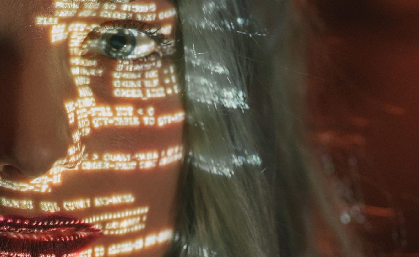 Thales mise sur l&rsquo;IA pour repenser l&rsquo;organisation du travail en entreprise