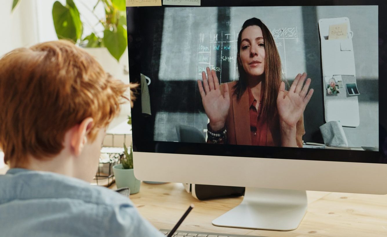 Le conseil supérieur de l&rsquo;éducation prend position sur l&rsquo;IA