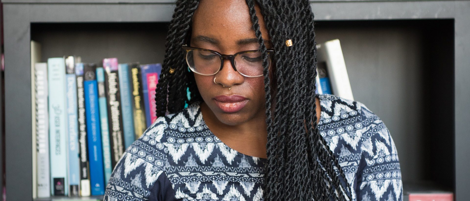 Un guide québécois pour franciser l&rsquo;Intelligence artificielle