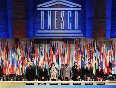 Quand l&rsquo;UNESCO fait émerger des recommandations en éthique de l&rsquo;IA