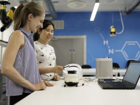 Faire rayonner les innovations québécoises à l&rsquo;international : subvention de 200 000$ pour Forum IA