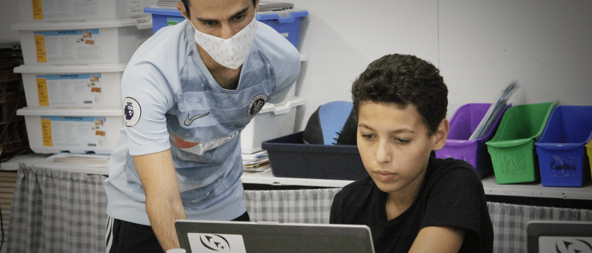 Initier les jeunes à l’IA dans les camps d’été