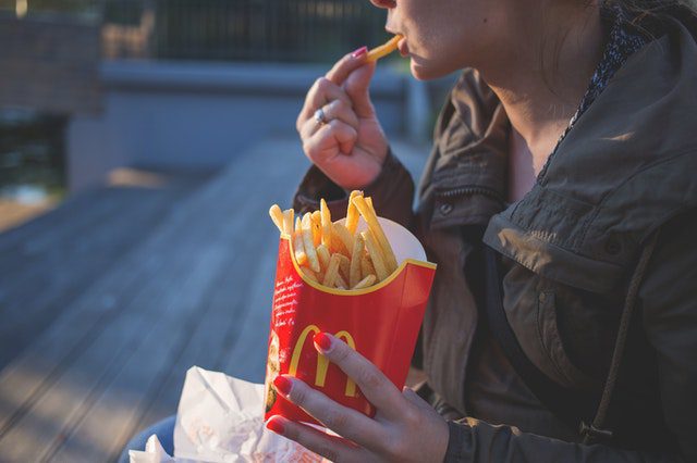 McDonald&rsquo;s veut remplir ses cuisines à l&rsquo;aide d&rsquo;une IA