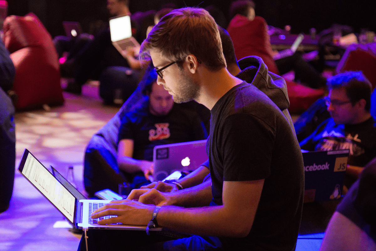 [ANALYSE] Digital-Champions et pirates éthiques – de nouvelles fonctions morales?