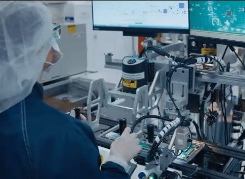 Une usine gigantesque d&rsquo;assemblage de puces… à quelques encablures de Montréal