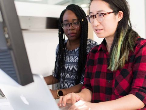 IA et féminisme : l&rsquo;UdeM vous donne rendez-vous en ligne pour en discuter
