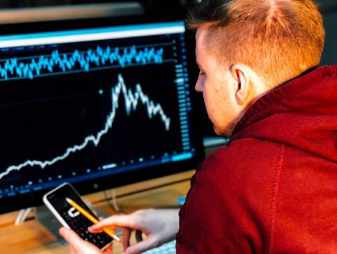 Intégration de l&rsquo;intelligence artificielle : 3 types de défis pour les entreprises