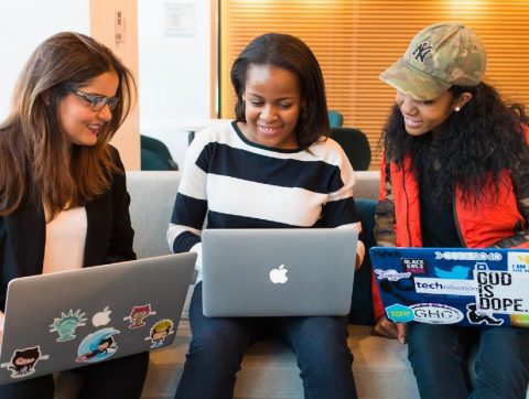 Un « midi inspirant » pour célébrer les compétences technologiques et numériques des femmes