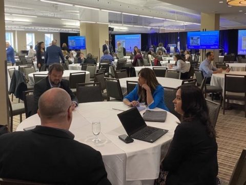 Grand-messe de l&rsquo;IA en enseignement supérieur : de belles paroles, mais des actions qui tardent à venir