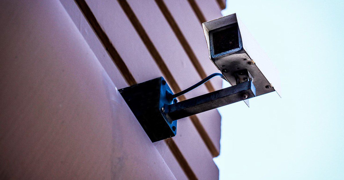 Méfiance et bannissement des caméras de surveillance chinoises