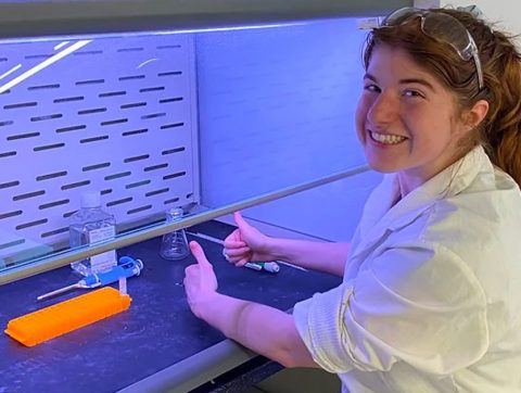 À 19 ans, elle étudie les effets toxiques de la cigarette électronique