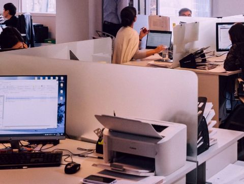 Usage de l&rsquo;IA au travail : entre autonomie et manque d&rsquo;encadrement