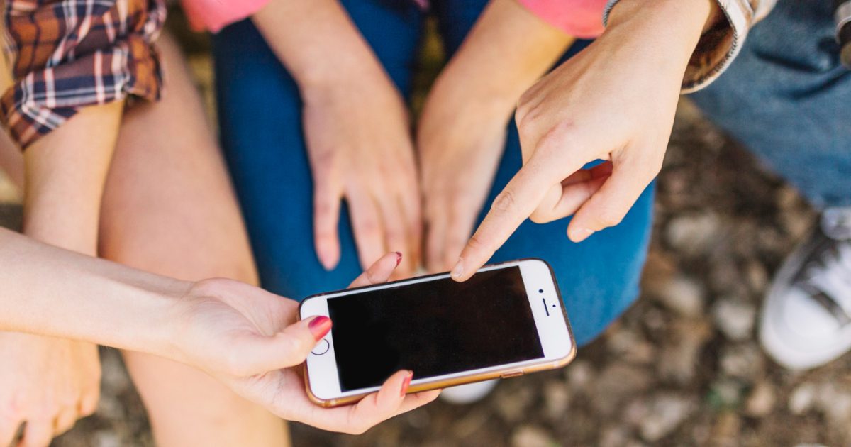 L&rsquo;IA complique la lutte contre le sextage