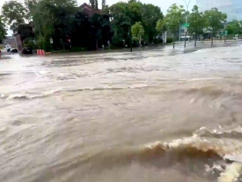 [ÉDITO] Inondations : l&rsquo;eau monte, les ennuis affluent, et les solutions émergent… peut-être