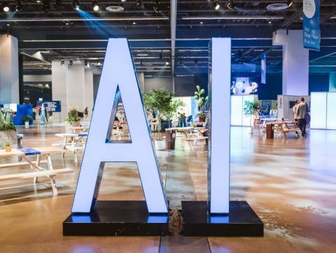 Éditorial : Un numéro de la revue LES CONNECTEURS consacré à l&rsquo;adoption de l&rsquo;IA