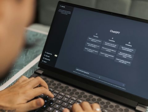 IA au travail : Les Français en réclament davantage